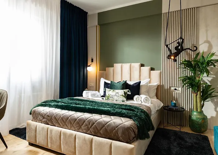 Qult - Monkey Business *