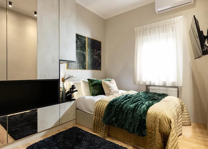 Qult - Monkey Business Apartamento Bucareste